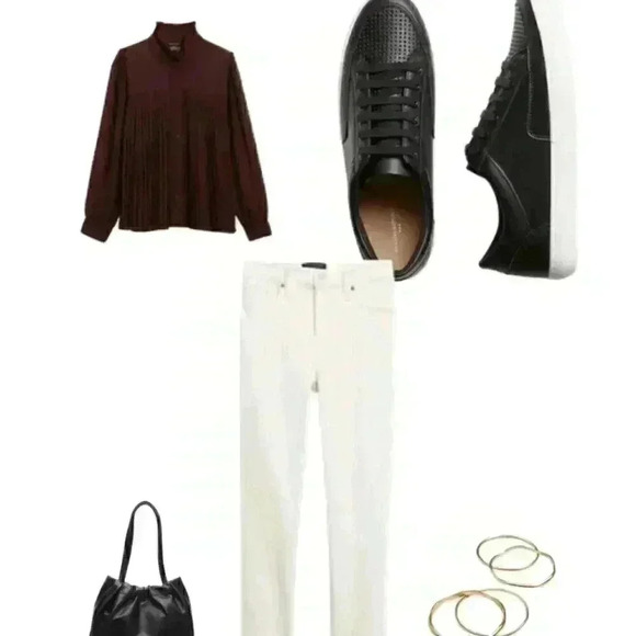 Banana Republic Chiffon Pleated Blouse - Picture 7 of 12